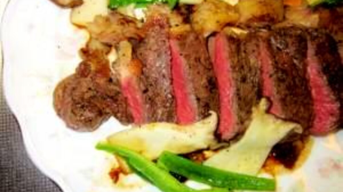 肉は厚い方が旨い 豪快に焼くサーロインステーキ レシピ 作り方 By Startrek 楽天レシピ